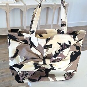 KATE SPADE BOW TOTE  bag neutral colors cotton 15 x 13 in